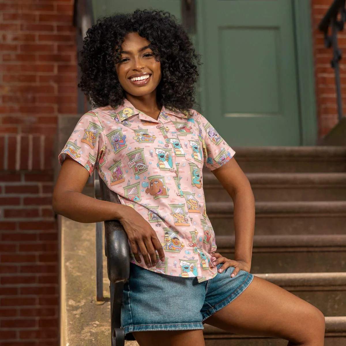 Sesame Street "Welcome to the Neighborhood" – Women's KUNUFLEX Short Sleeve Shirt