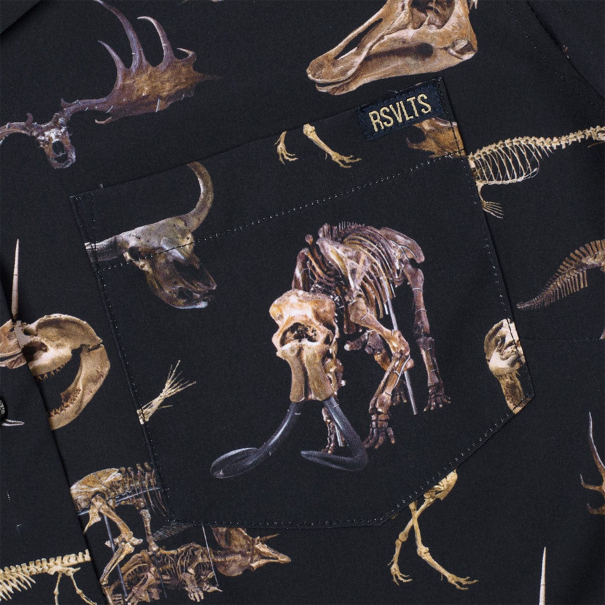 Smithsonian's Natural History "Excavating History" – Women's KUNUFLEX Short Sleeve Shirt - Image 2